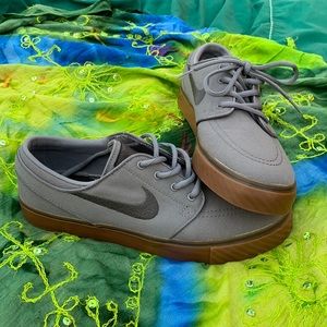 Brand new Nike Janowskis